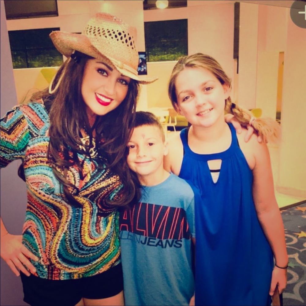 Meet your Posher, Marisa. Just started more coming